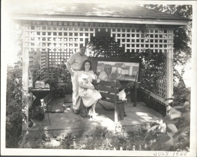 WALKOWITZ, ABRAHAM (1878-1965) RESEARCH ARCHIVE IN: Catalogue of exhibit 'One Hundred Artists and Walkowitz' from 1944 with signature A. Walkowitz plus photographs of Walkowitz plus photographs of his artwork. Al older exhibition program from 1916 plus