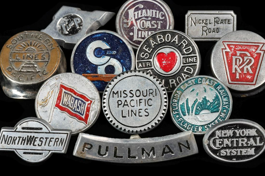 THIRTEEN RAILROAD PASSENGER CAR ASH TRAY LOGOS (1 of 12)