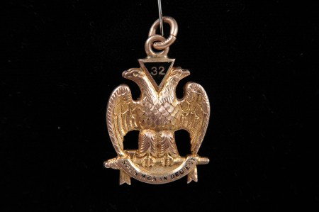 MASONIC 32ND DEGREE GOLD FOB PENDANT: Double headed eagle with black enamel inverted triangle 32, measures 1 inch.
