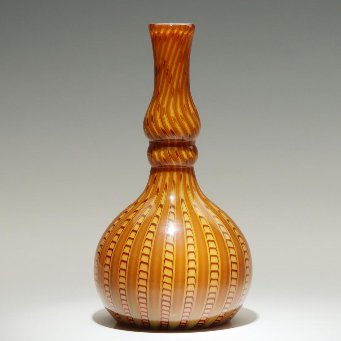 AN UNUSUAL INTERNALLY DECORATED BOHEMIAN ART GLASS (1 of 12)