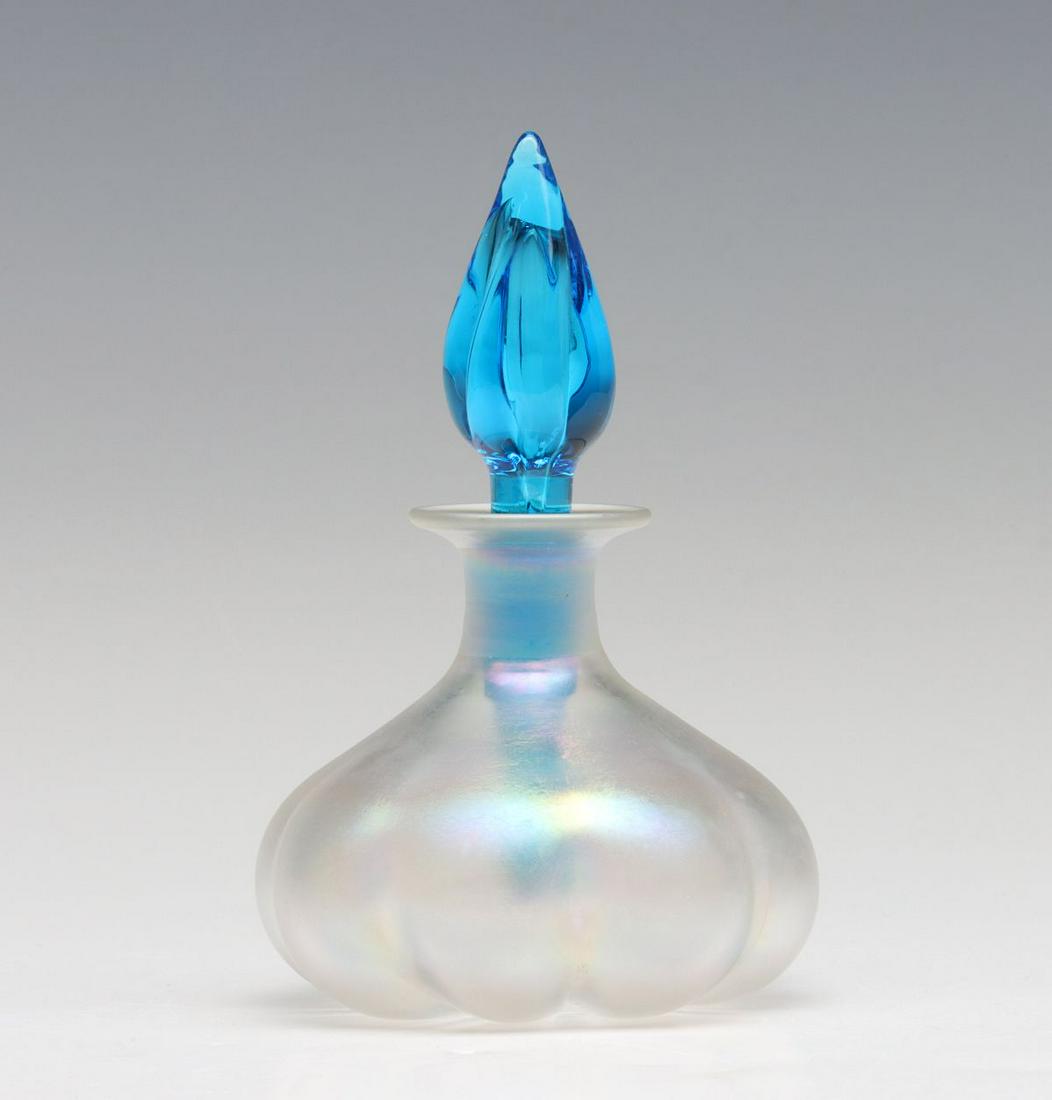 A STEUBEN VERRE DE SOIE PERFUME WITH CELESTE BLUE (1 of 8)