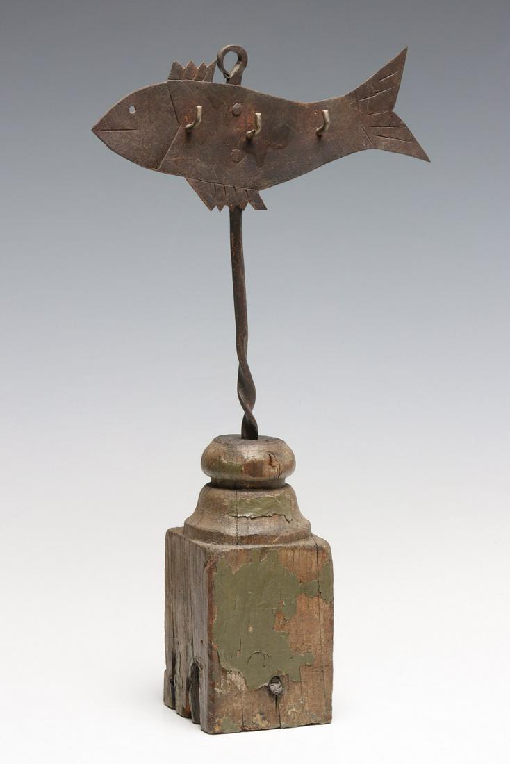 AN EARLY 19TH CENTURY FISH FORM SKEWER HANGER (1 of 13)