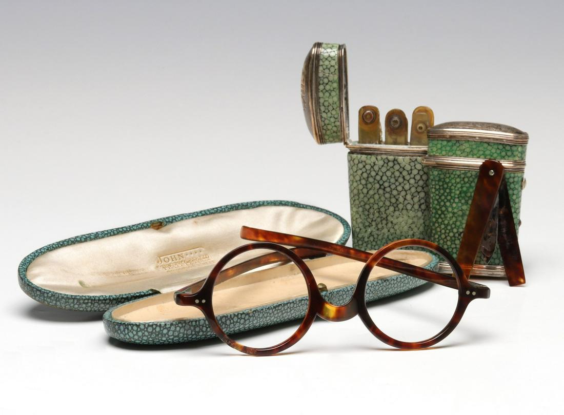 EARLY 19C. SHAGREEN LANCET CASES WITH HORN LANCETS (1 of 20)