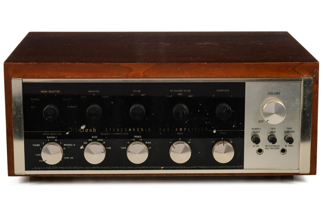 A CIRCA EARLY 1960s McINTOSH C20 PREAMPLIFIER (1 of 12)