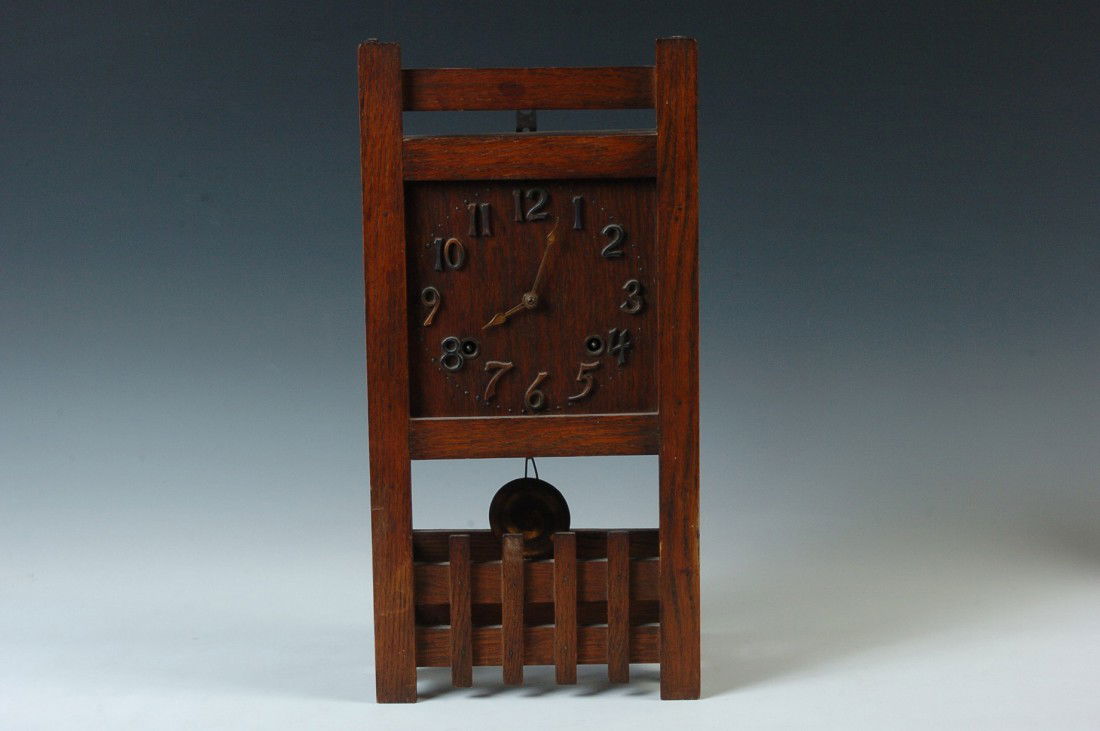 A SESSIONS 'JUPITER' MISSION STYLE OAK CLOCK: A nice all original shelf clock original finish and original patina to the metal numbers, original pendulum etc, 16.75 x 8.25 x 4.25 inches overall. Good running condition. Running condition is not gu