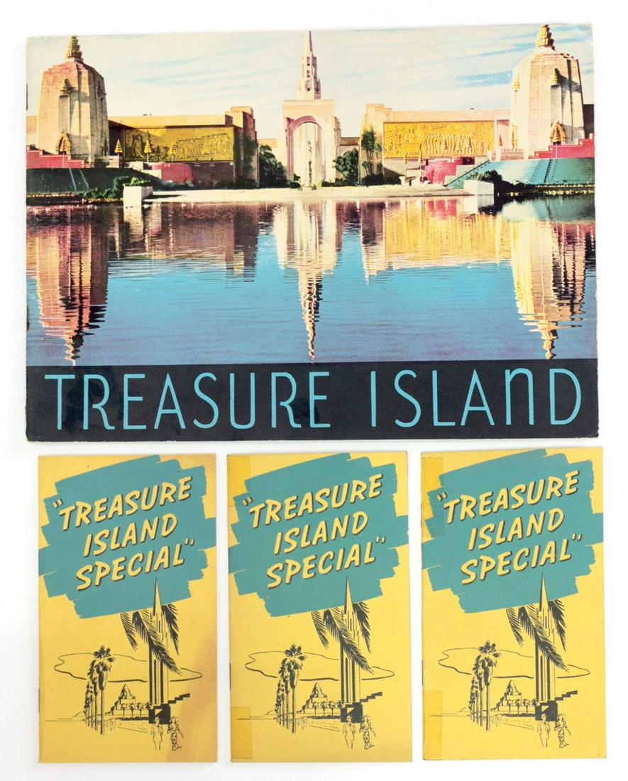 A COLLECTION OF 1939 WORLD'S FAIR RAIL TRAVEL ITEMS (1 of 20)