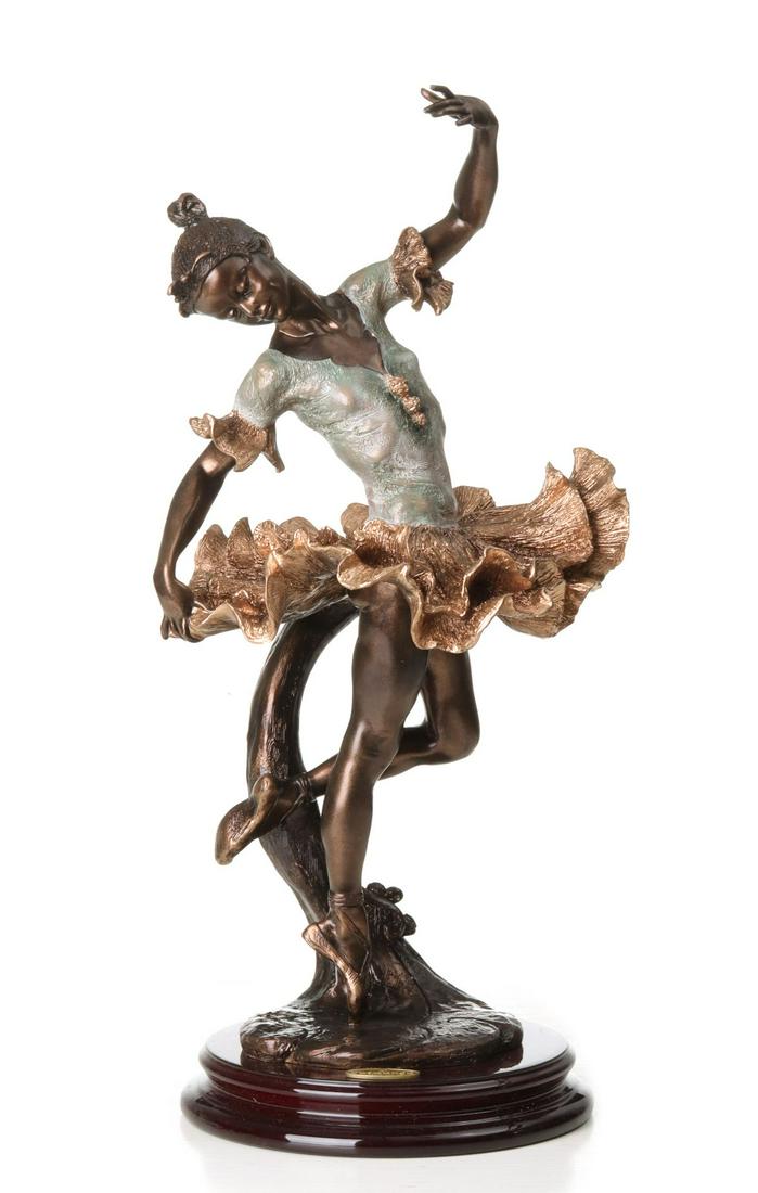 GIUSEPPE ARMANI 'JULIETTE' FIGURE WITH BOX: The open edition figure is signed near the base and dated 1994, with original box. Measures 21.25 inches.