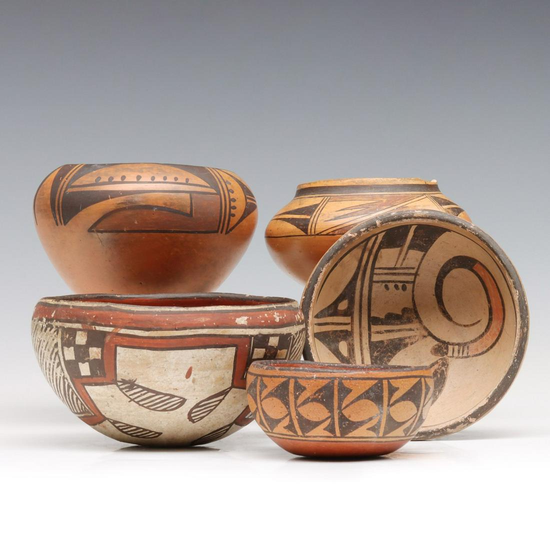 HOPI, ISLETA AND OTHER PUEBLO POTTERY (FIVE PCS) (1 of 19)