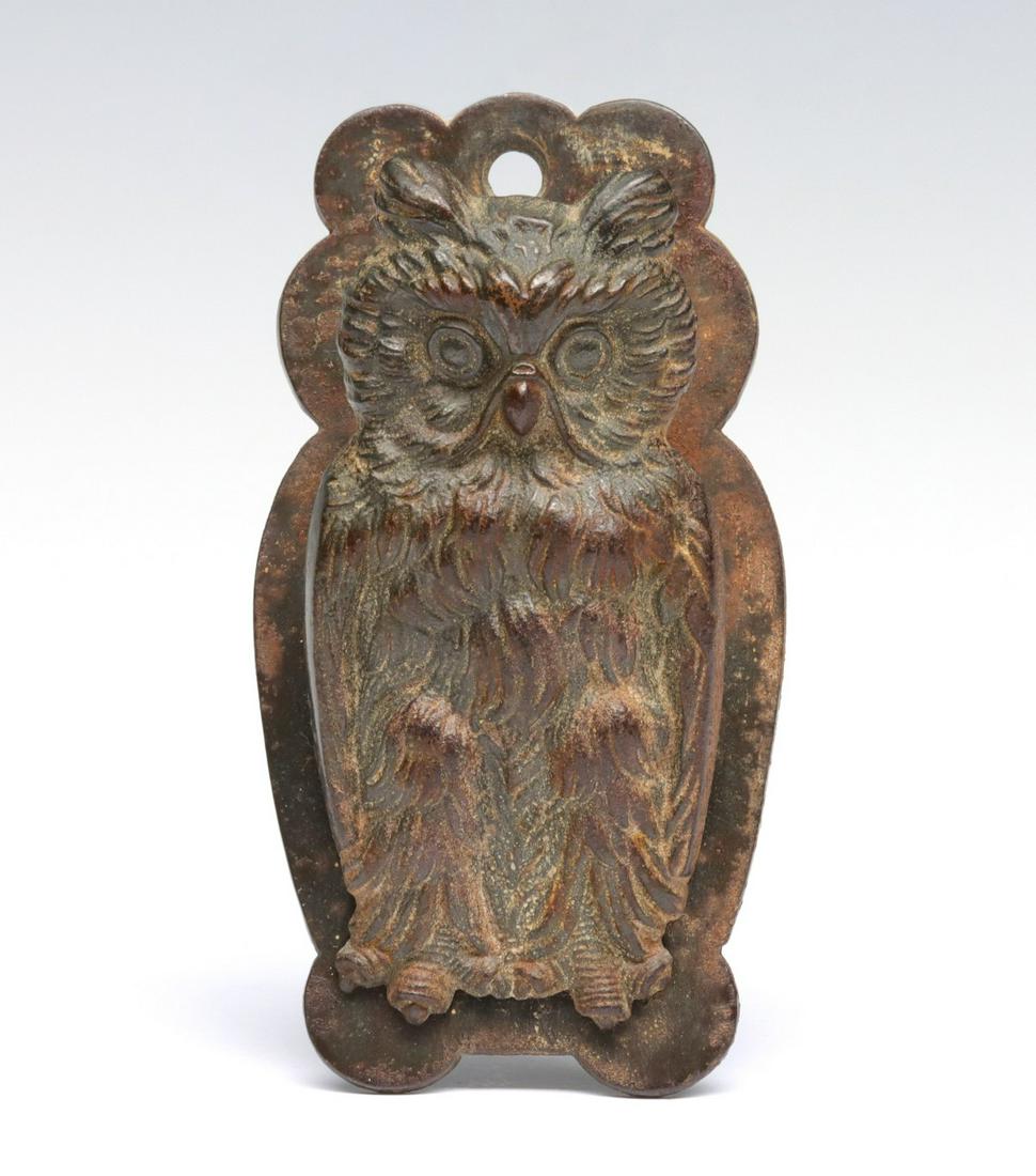 PLATED IRON FIGURAL OWL LETTER CLIP 1880-1910 (1 of 16)