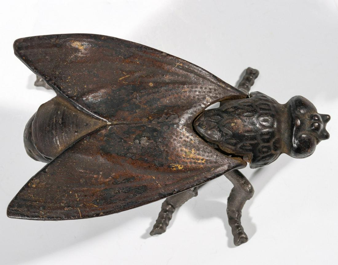 SIMPSON IRON CO. IRON FLY ADVTG MATCH SAFE C. 1890 (1 of 9)