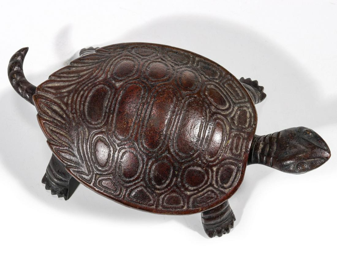 A PATINATED BRONZE TURTLE MATCH SAFE CIRCA 1900 (1 of 7)