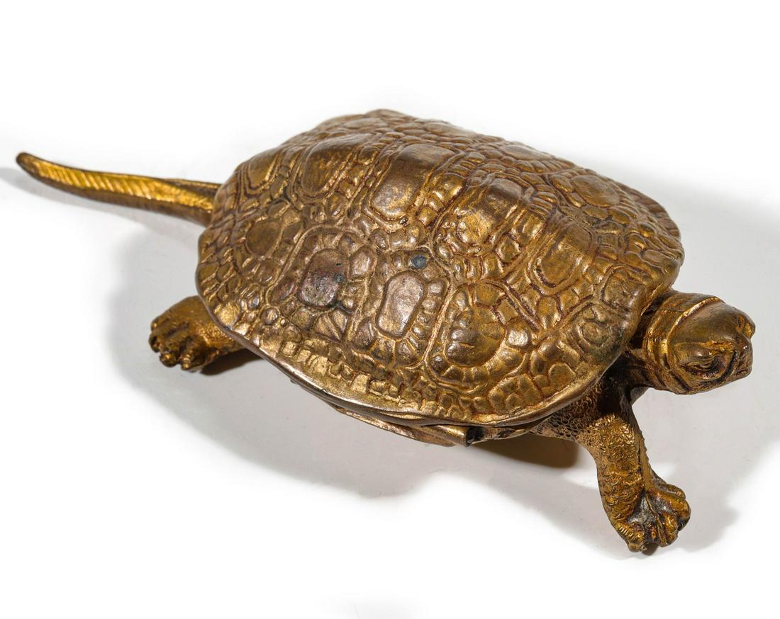 A BRASS TURTLE MATCH SAFE STRIKER C. 1897 (1 of 8)