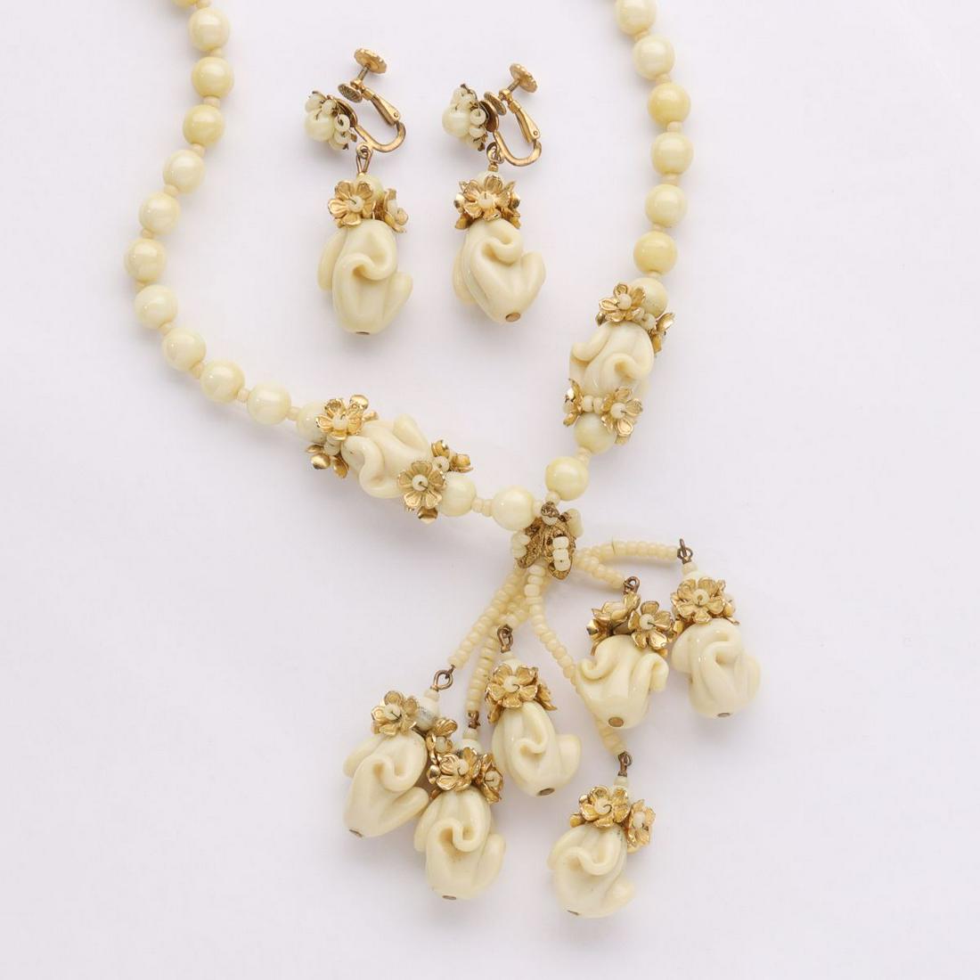 A MIRIAM HASKELL SIGNED NECKLACE AND EARRING SET (1 of 11)