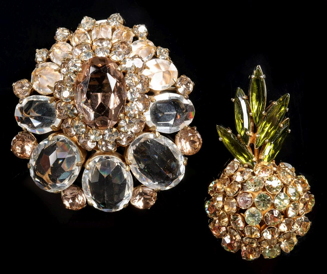 TWO COSTUME JEWELRY BROOCHES SIGNED SCHREINER (1 of 11)