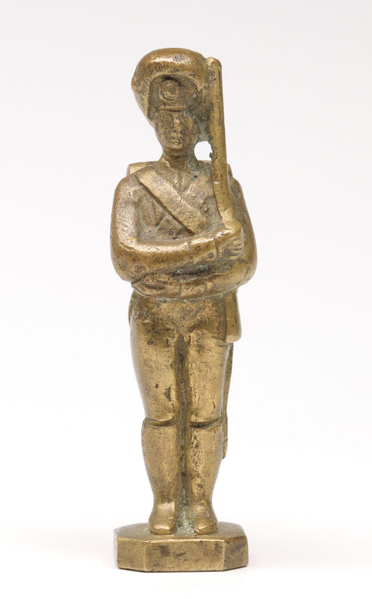 A CAST BRASS CONTINENTAL SOLDIER ANTIQUE WAX SEAL (1 of 9)