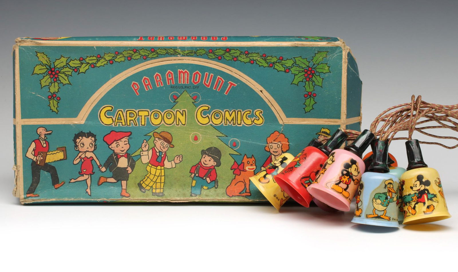 DISNEY XMAS LIGHT SHADES AND CARTOON COMICS BULBS (1 of 20)