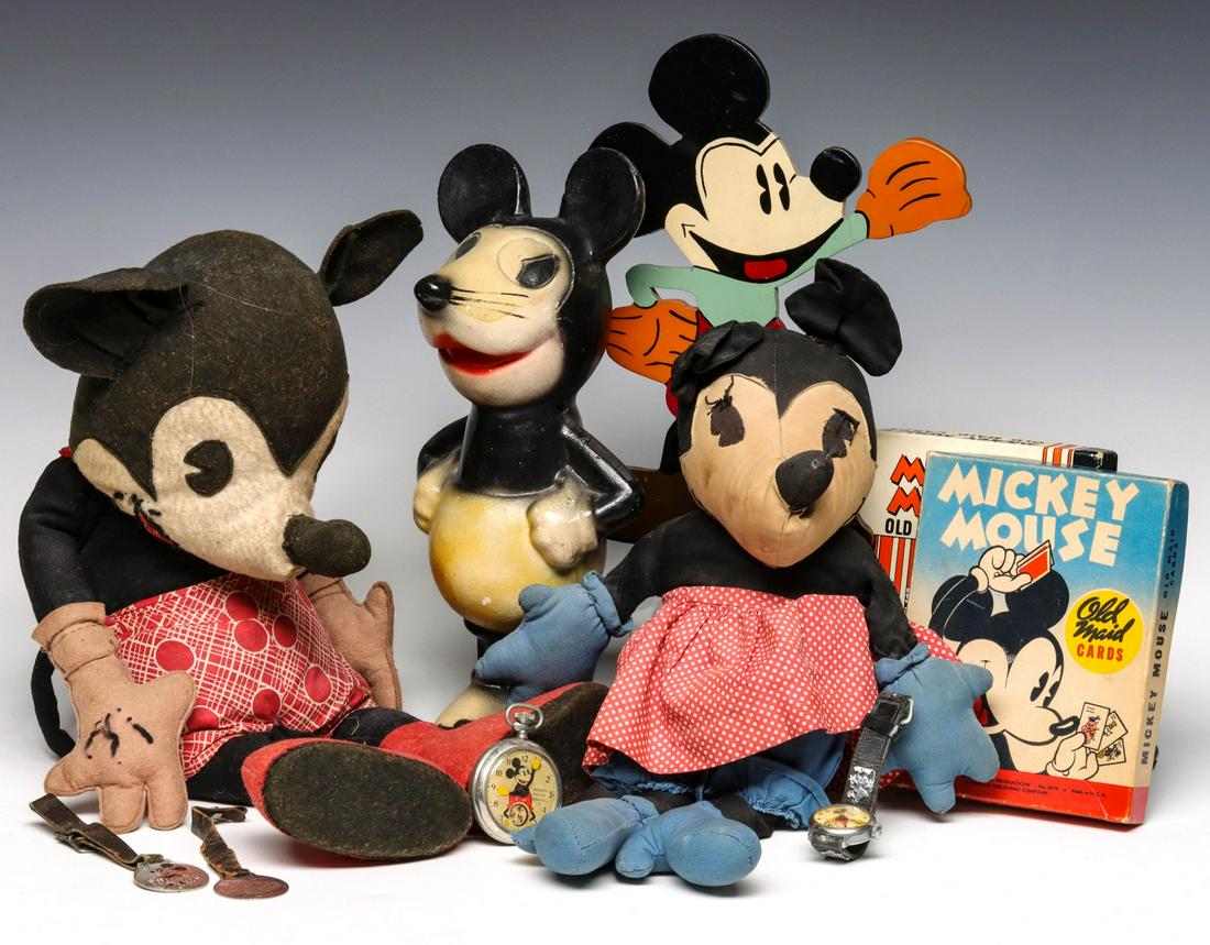 Pie eyed hotsell mickey mouse plush