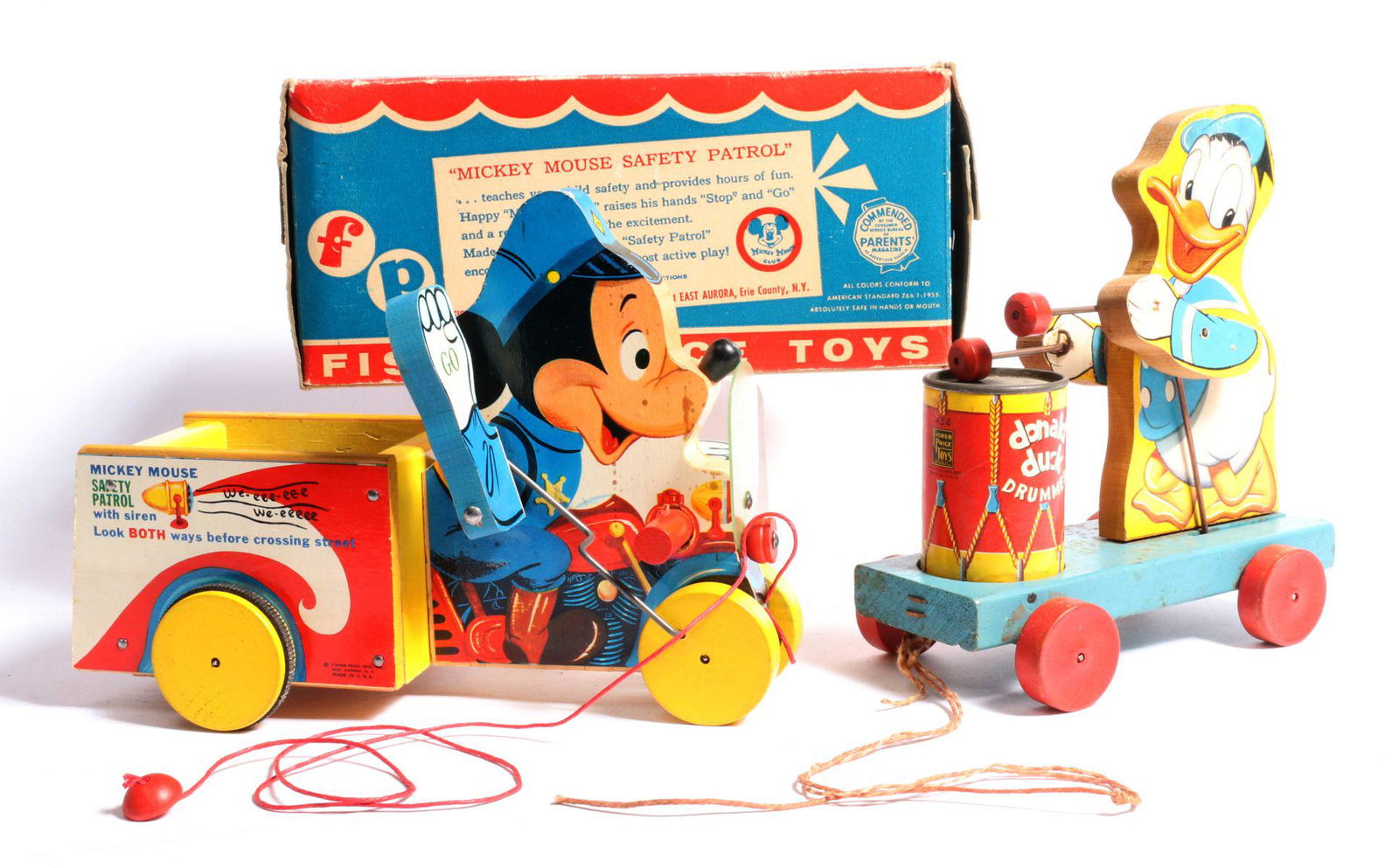 DISNEY'S MICKEY AND DONALD FISHER PRICE PULL TOYS (1 of 12)