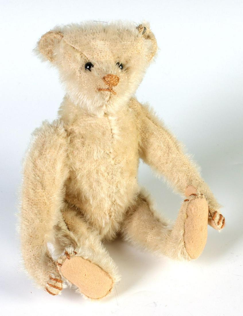 A NICE EARLY MOHAIR STEIFF BEAR WITH PLAIN BUTTON (1 of 6)