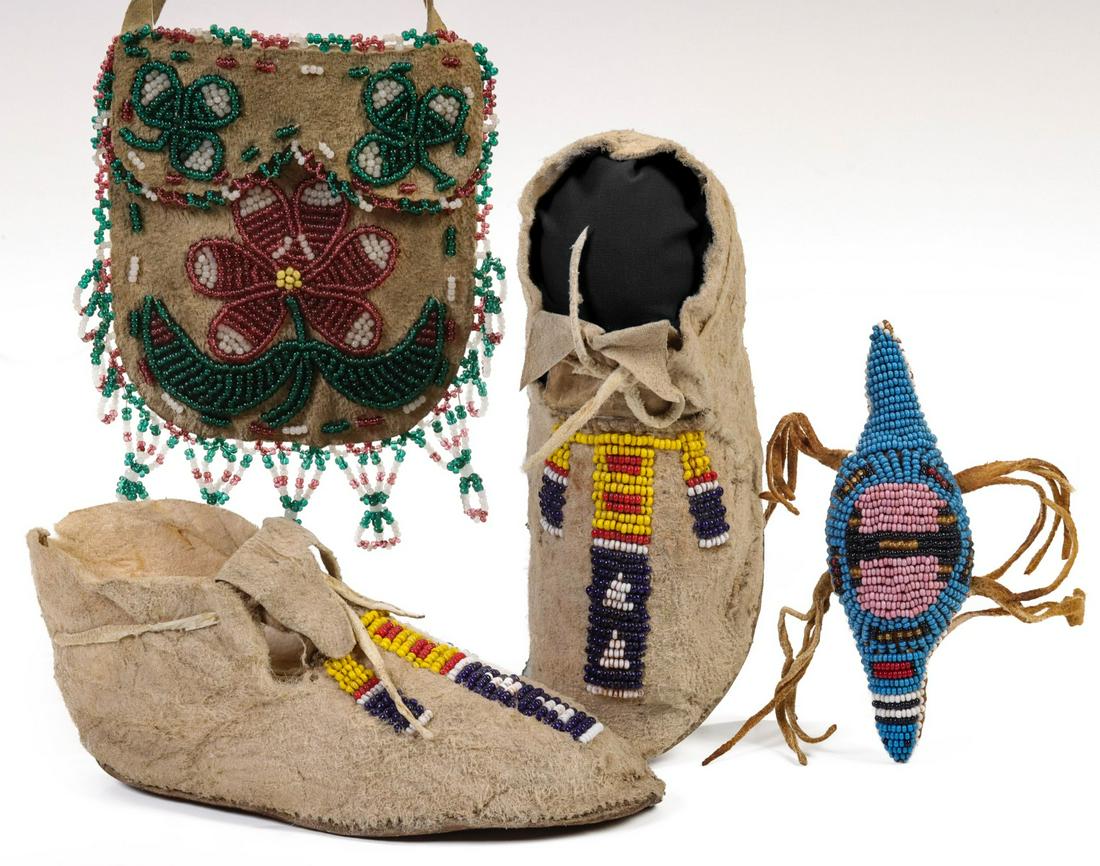 A COLLECTION OF PLAINS AND PLATEAU REGION BEADWORK (1 of 14)