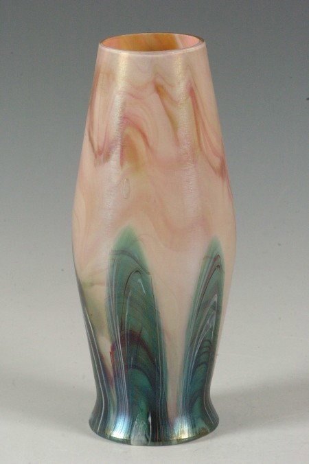BOHEMIAN ART GLASS VASE ATTRIBUTED RINDSKOPF: With a pulled feathers design, 8 inches