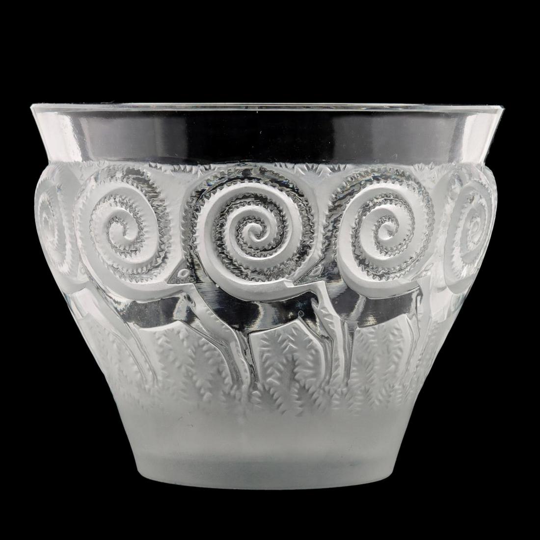 A LALIQUE 'RENNES' FRENCH CRYSTAL ART GLASS VASE (1 of 8)
