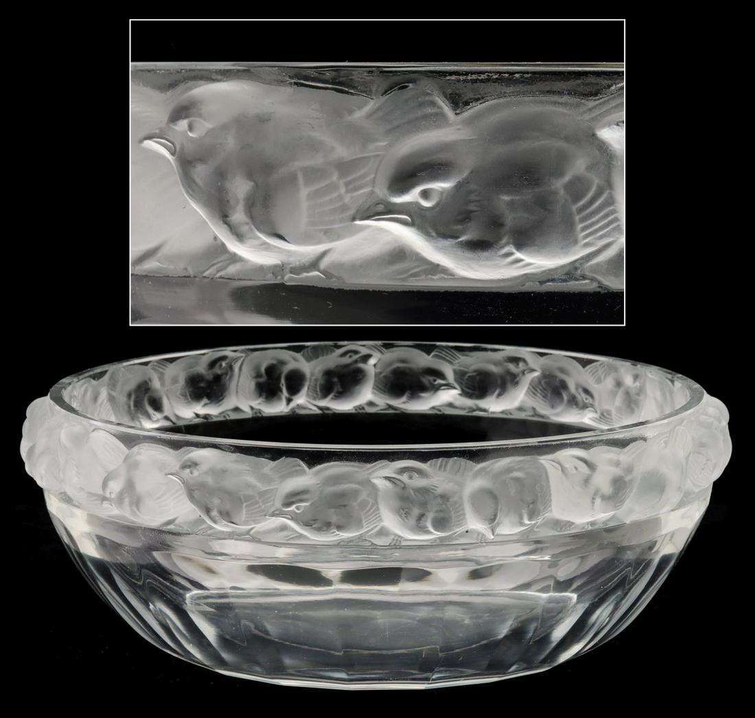 A FRENCH CRYSTAL ART GLASS BASIN SIGNED LALIQUE (1 of 11)
