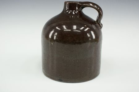 RED WING ALBANY SLIP STONEWARE JUG: Measures 7.25 x 6 inches.