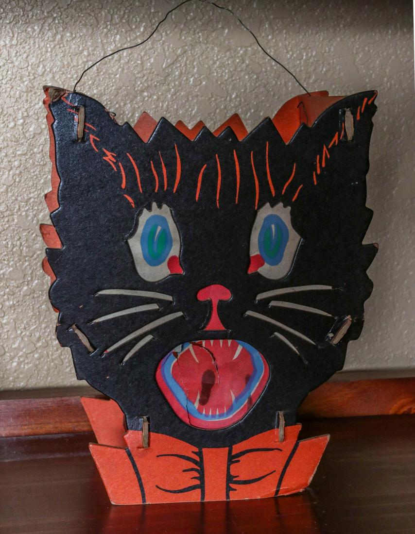 A BLACK CAT HALLOWEEN LANTERN WITH ORIGINAL TISSUES (1 of 6)