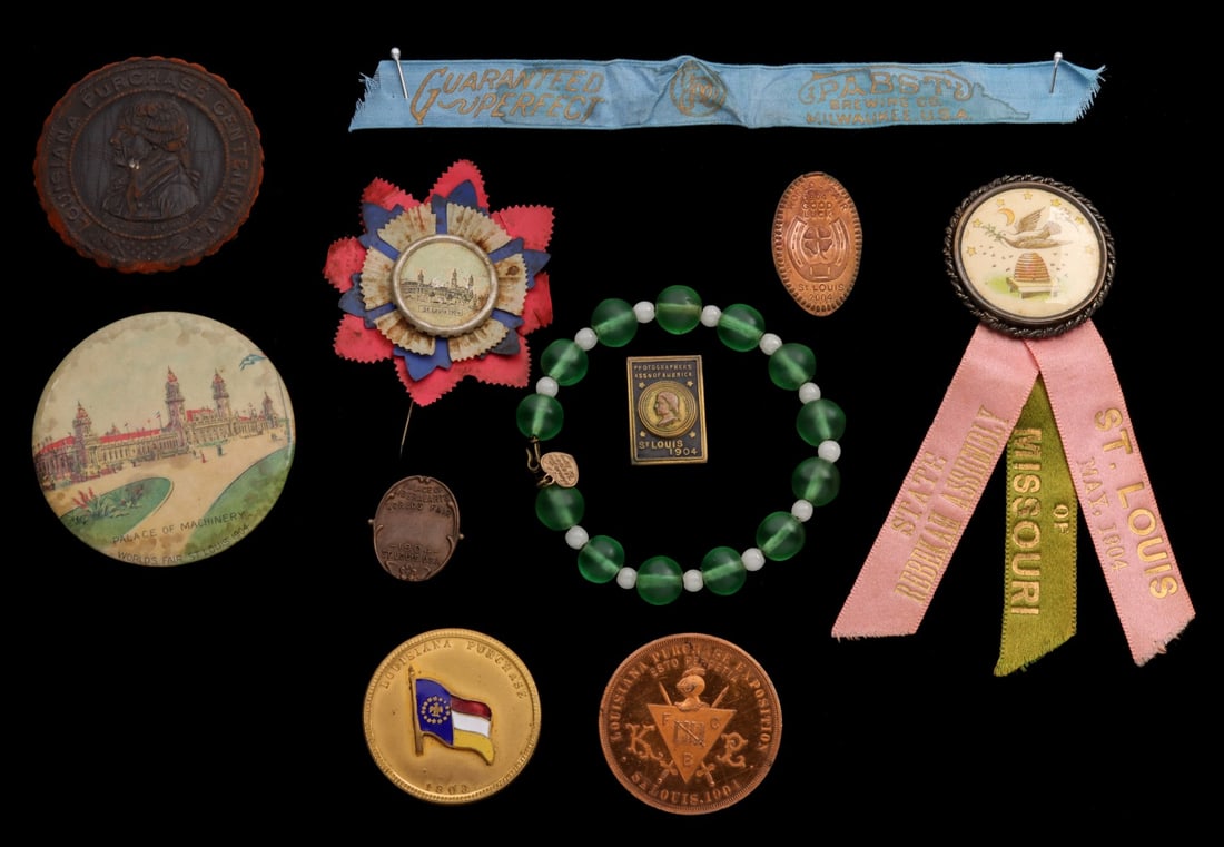 A COLLECTION OF 1904 ST. LOUIS WORLD'S FAIR SOUVENIRS (1 of 19)