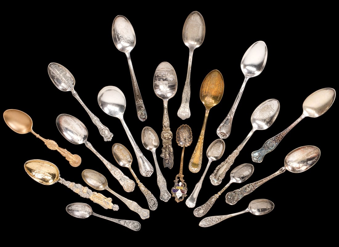 A COLLECTION OF 1904 WORLD'S FAIR SOUVENIR SPOONS (1 of 12)