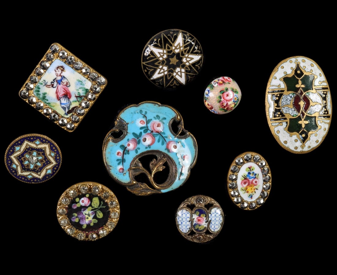 FINE FRENCH & OTHER ENAMEL SEWING BUTTONS 1870-1920 (1 of 10)