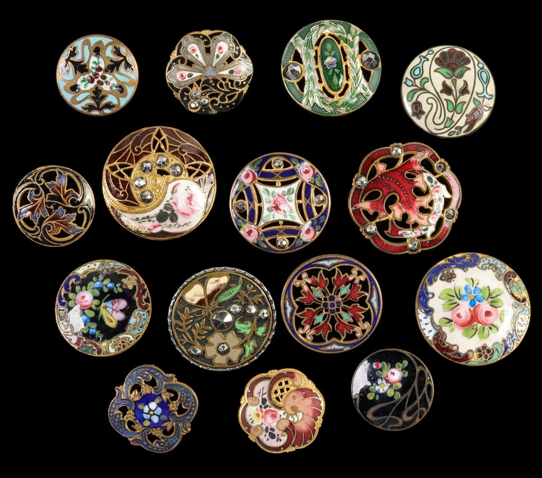 FINE FRENCH & OTHER ENAMEL SEWING BUTTONS 1870-1920 (1 of 12)