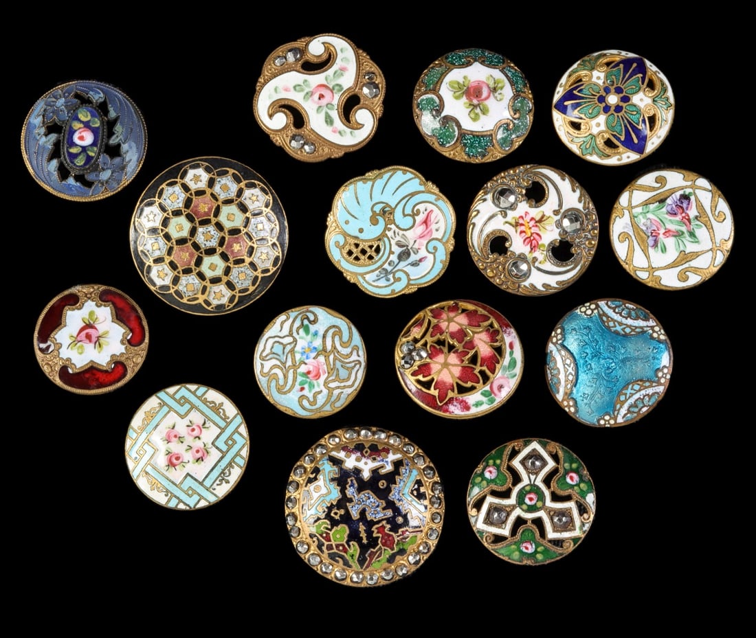 FINE FRENCH & OTHER ENAMEL SEWING BUTTONS 1870-1920 (1 of 10)