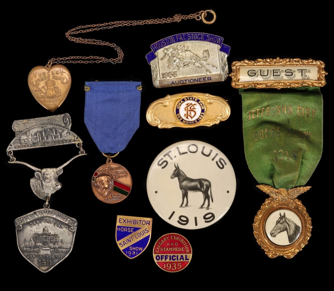 1935 CALGARY STAMPEDED ENAMEL PIN AND OTHER BADGES (1 of 14)