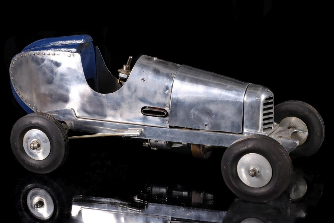 A DOOLING BROTHERS MERCURY MIDGET TETHER CAR (1 of 11)