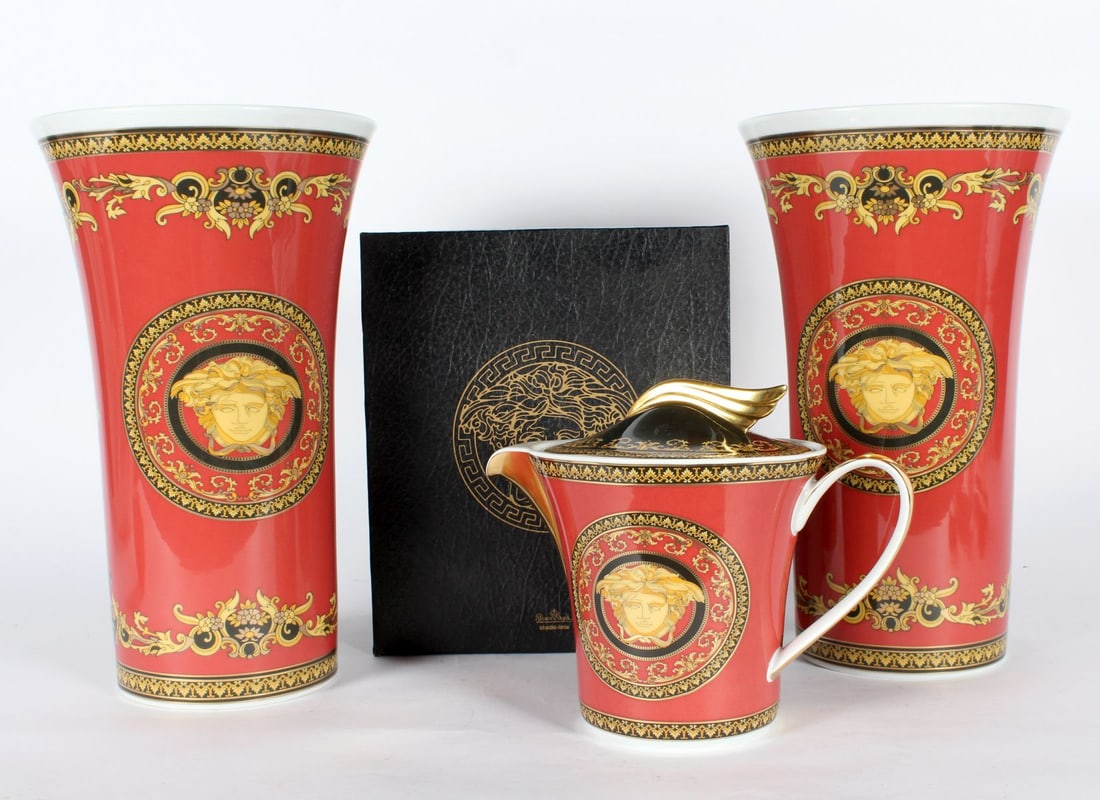 VERSACE 'IKARUS' DESIGNS ON PORCELAIN FOR ROSENTHAL (1 of 15)