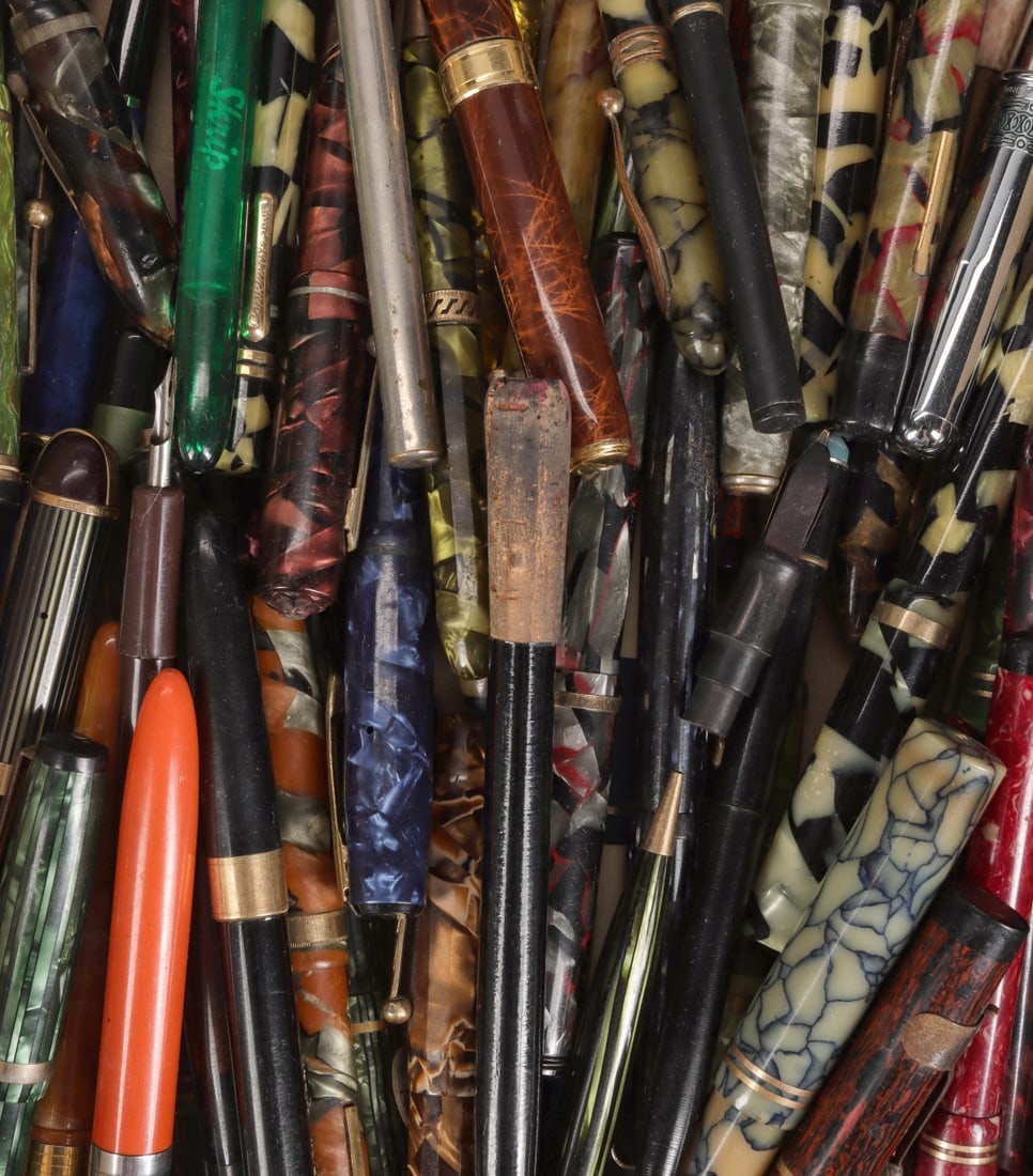 FIFTY VINTAGE & ANTIQUE FOUNTAIN PENS BY VARIOUS MAKERS (1 of 6)