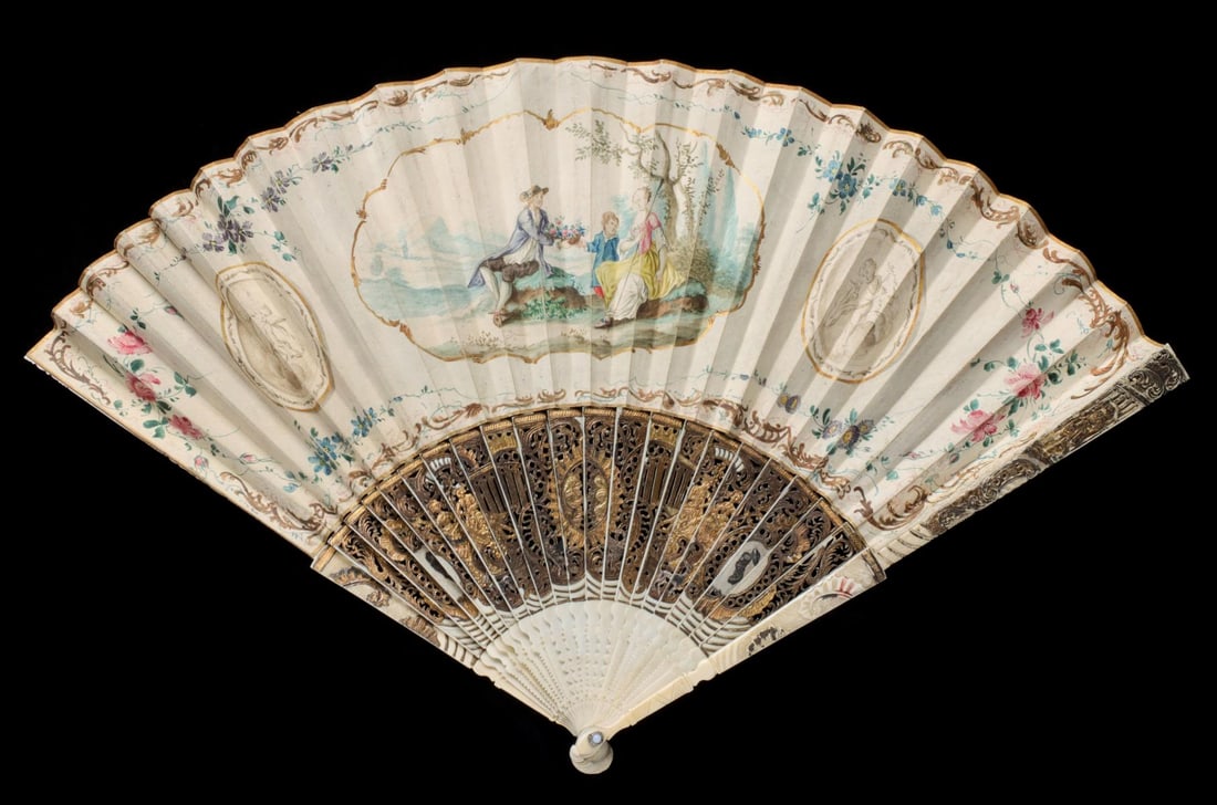 AN ELABORATE 19C. HAND FAN WITH SILVER OVERLAID STICKS (1 of 12)