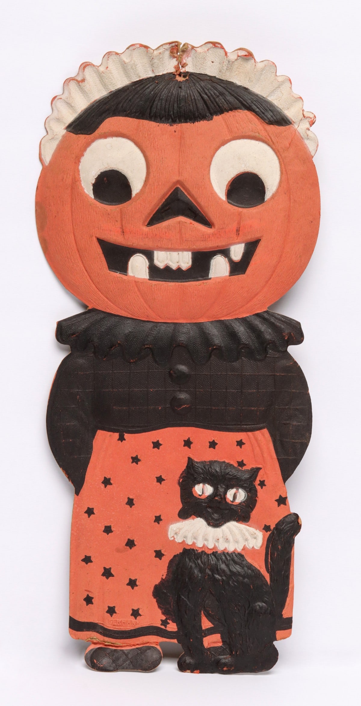 DIE-CUT EMBOSSED HALLOWEEN DECORATIONS MKD GERMANY (1 of 12)