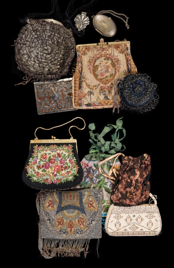 A COLLECTION OF TEN ANTIQUE AND VINTAGE PURSES & BAGS (1 of 20)
