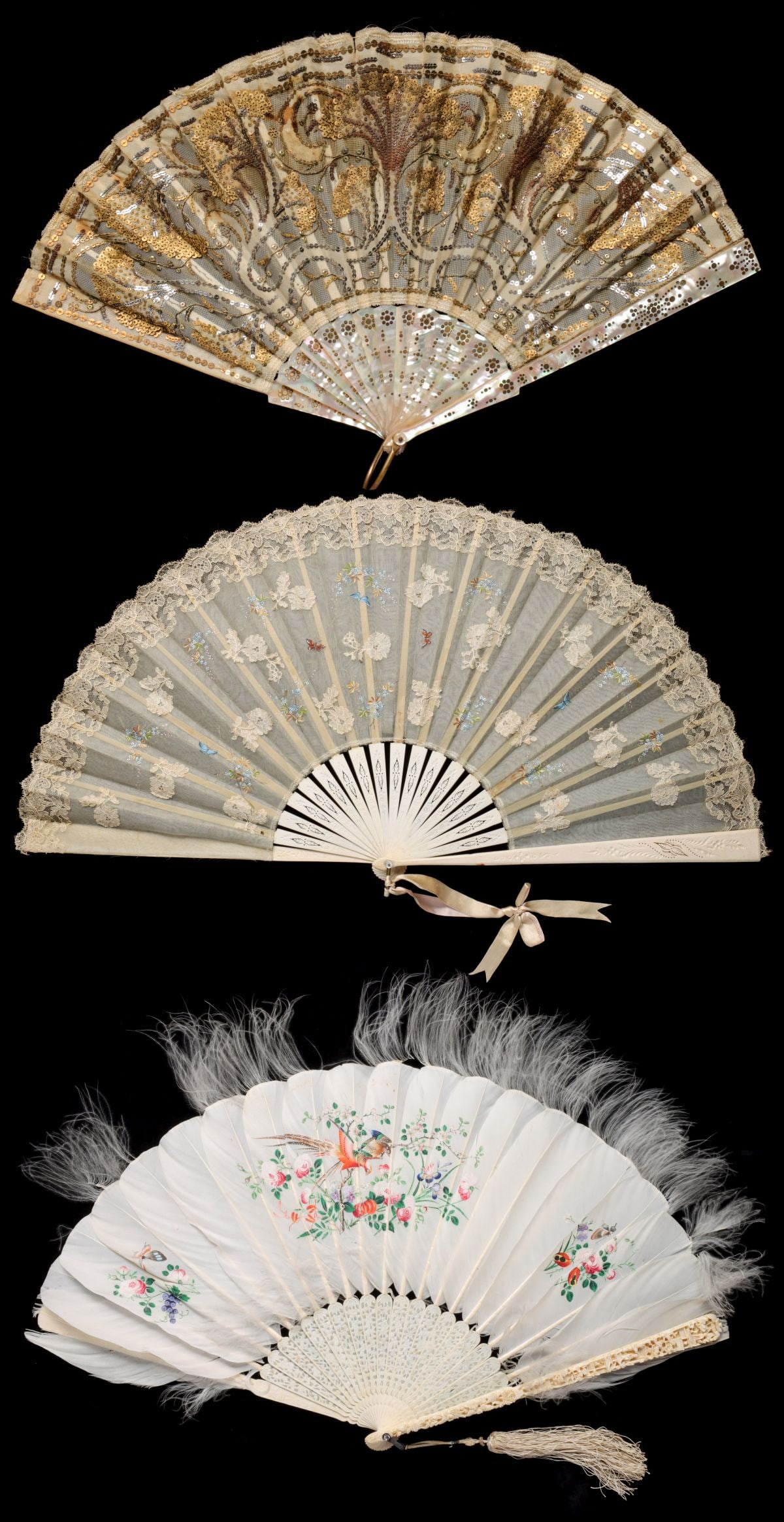 ELABORATE CHINESE EXPORT AND CONTINENTAL HAND FANS (1 of 18)