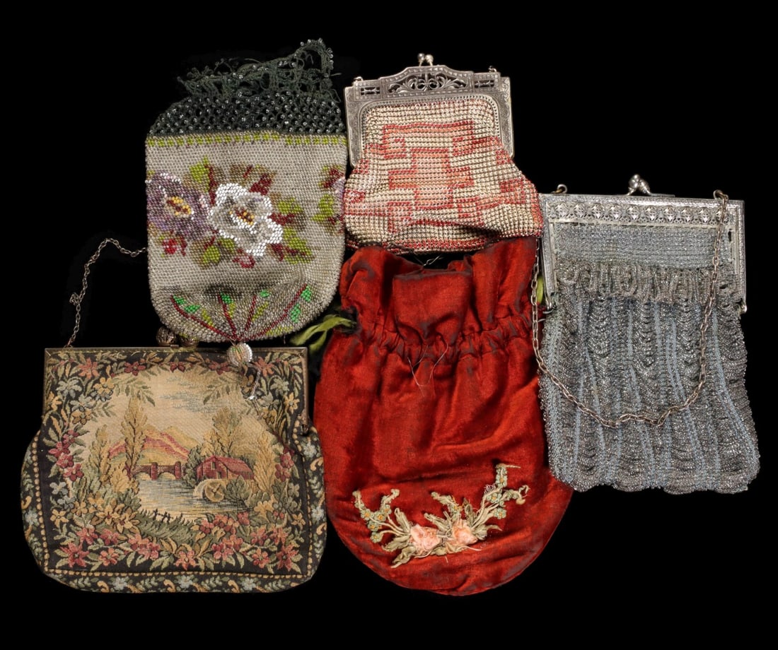 ANTIQUE BEADED, EMBROIDERED AND NEEDLEPOINT PURSES (1 of 12)