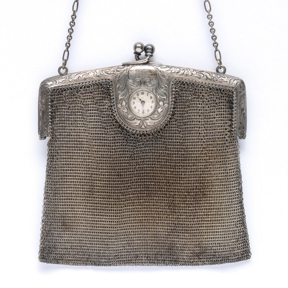 AN UNUSUAL 1920s SILVERED MESH EVENING BAG WITH WATCH (1 of 10)