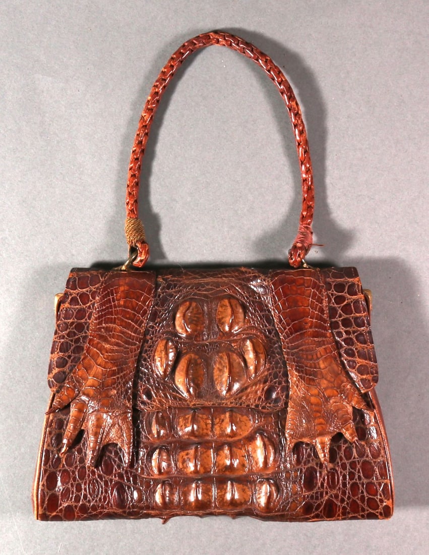 ALLIGATOR AND FIVE OTHER VINTAGE PURSES (1 of 10)