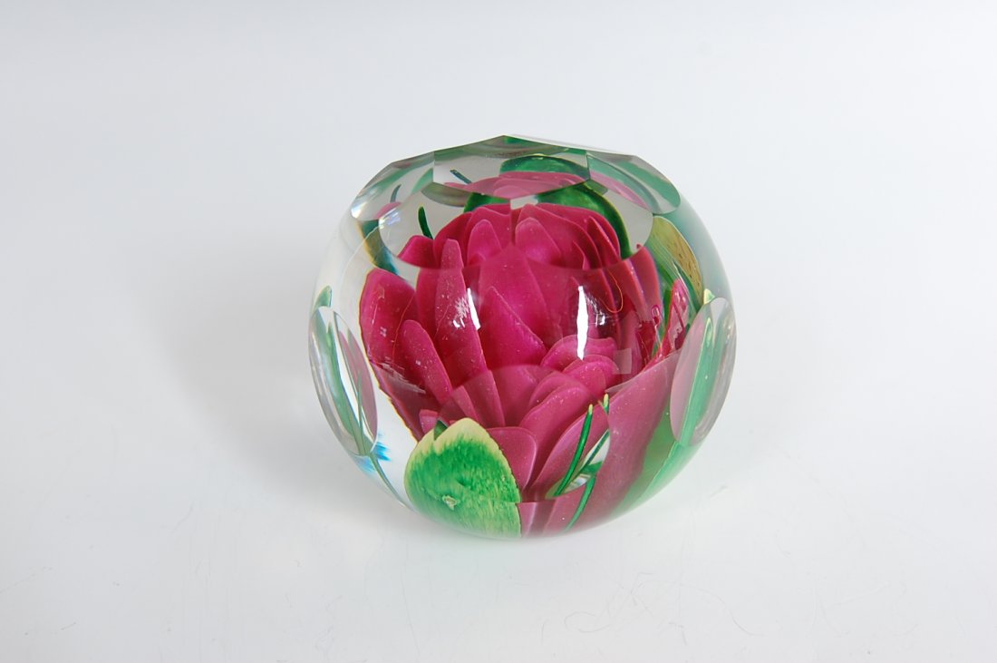 PAIRPOINT CRIMPED ROSE FACETED PAPERWEIGHT: Original paper label, polished facets, measures 2.5 inches high.