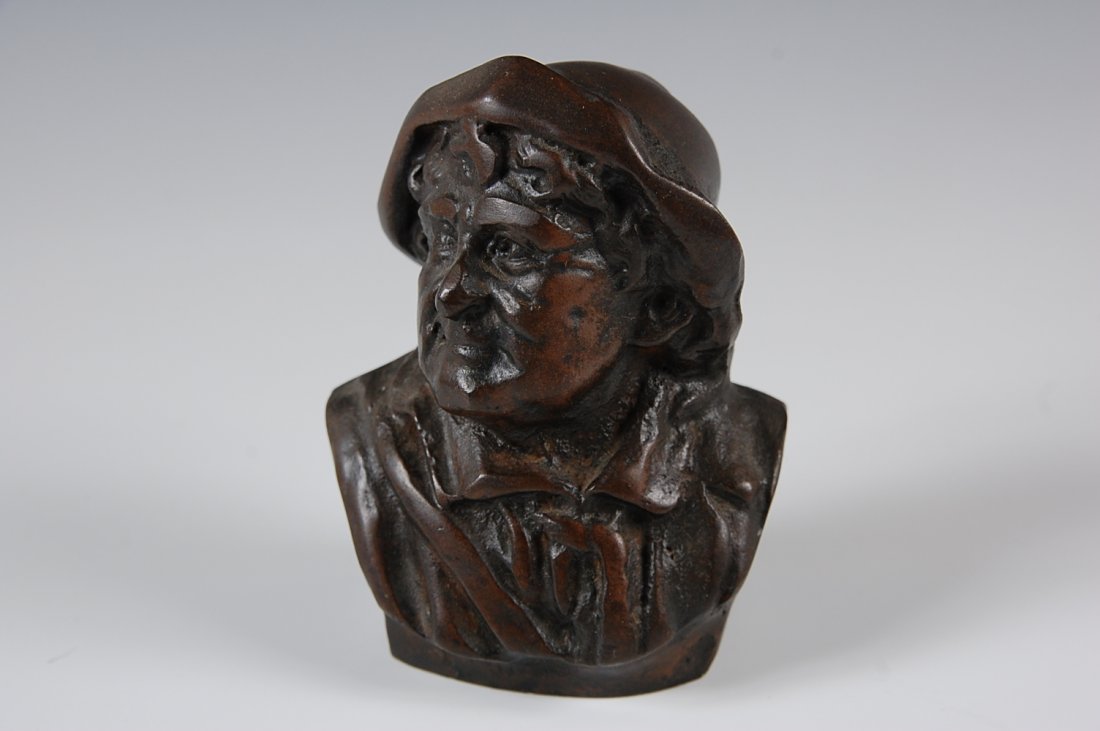 COPPER FLASHED IRON BUST OF W. IRVING PAPERWEIGHT: 3.5 x 3 inches.
