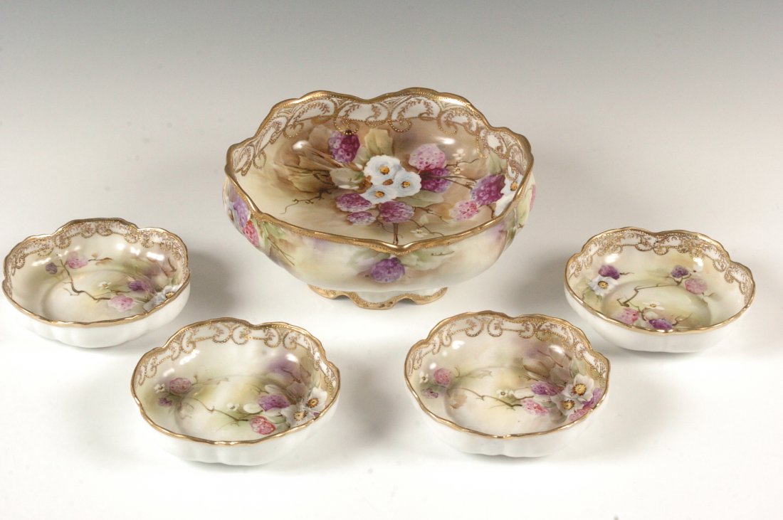NIPPON FIVE PIECE BERRY SET: 3.5 x 8.5 and 1 x 5 inches each.