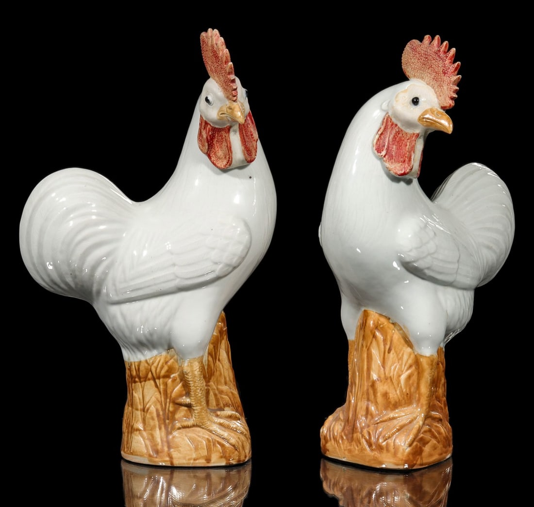 A PAIR LATE 19TH CENT CHINESE EXPORT PORCELAIN ROOSTERS (1 of 12)