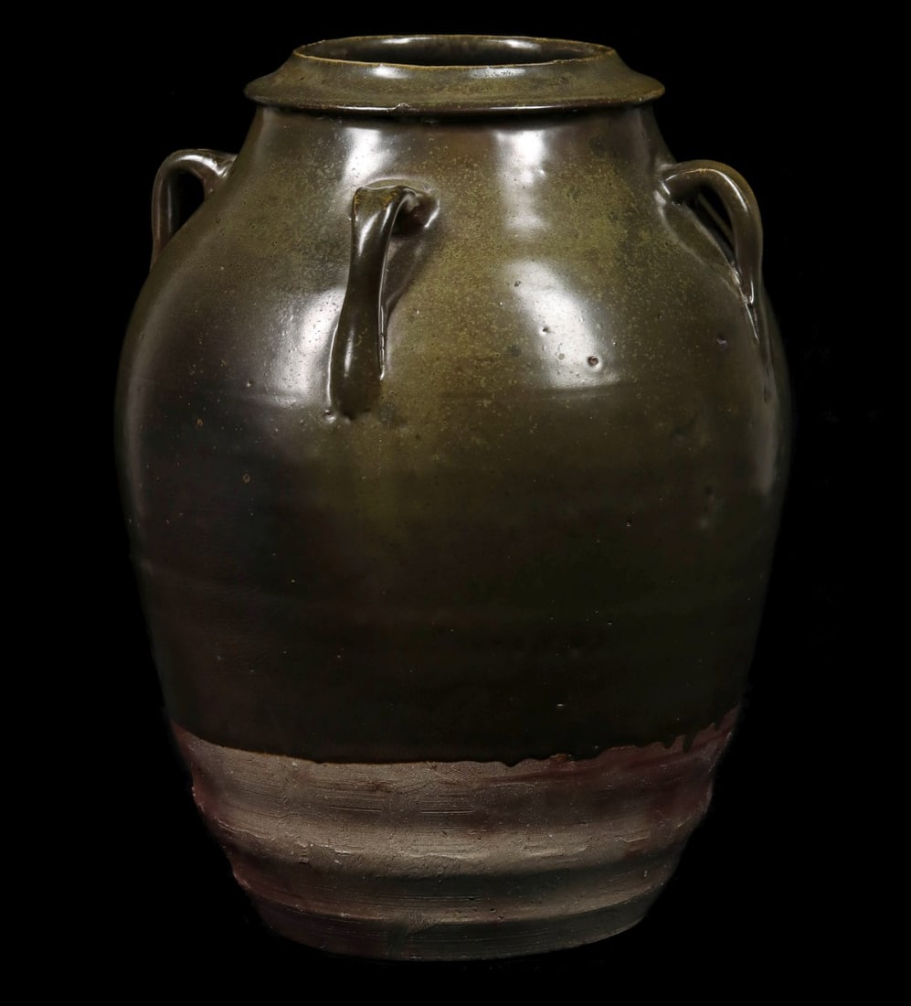 AN UNUSUAL JUGTOWN VASE WITH HANDLES AND FROGSKIN GLAZE (1 of 10)